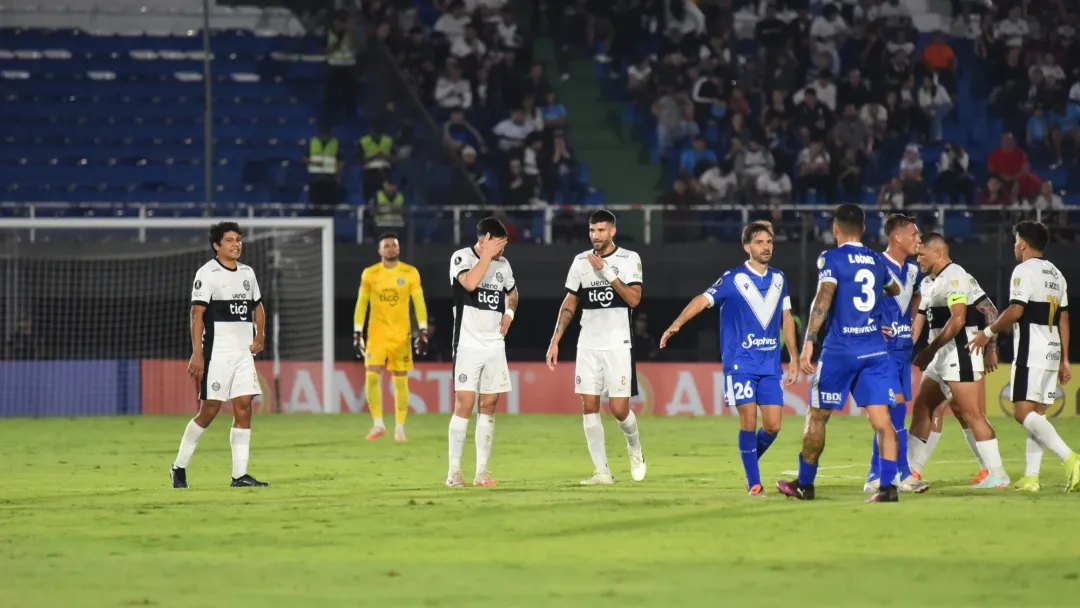 Vélez Sarsfield humilla y acrecienta la crisis de Olimpia